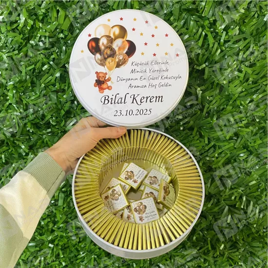 Metal Kutulu Baskılı Madlen Çikolata