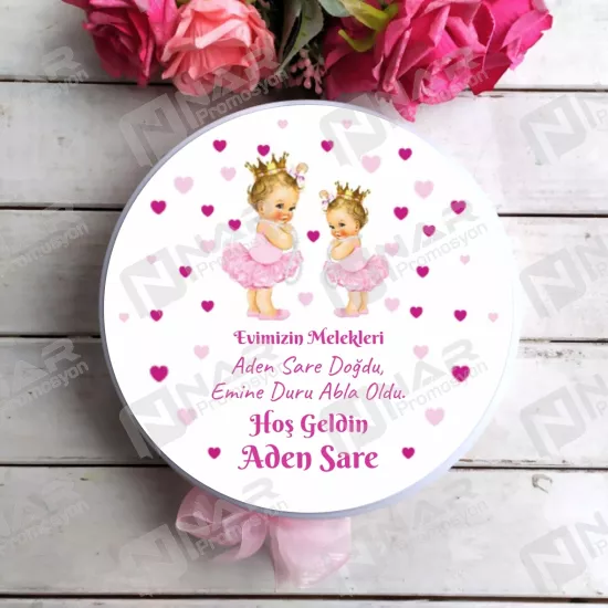 Metal Kutulu Baskılı Madlen Çikolata