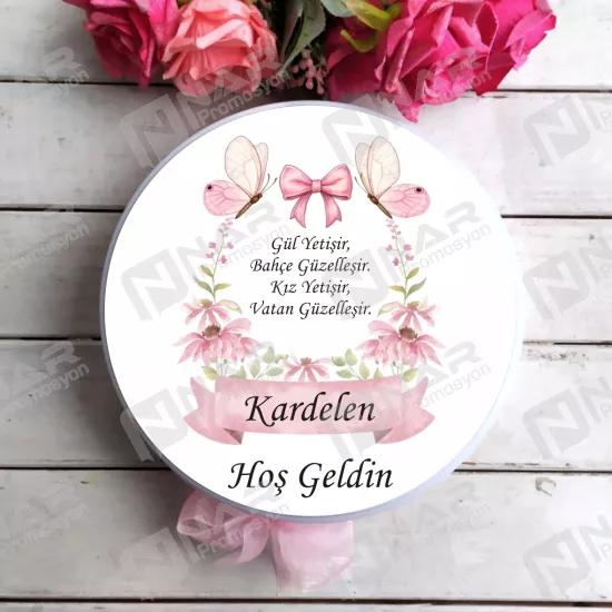 Metal Kutulu Baskılı Madlen Çikolata